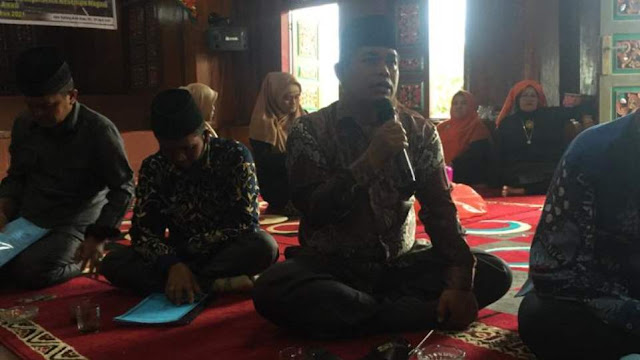 Edi Setiawan, A.md, Walinagari Koto Gadang Koto Anau saat bicara pada diskusi Grand Design Pemajuan Kebudayaan Nagari Koto Gadang Koto Anau, Sabtu 3 April 2021. (Dok. Istimewa)
